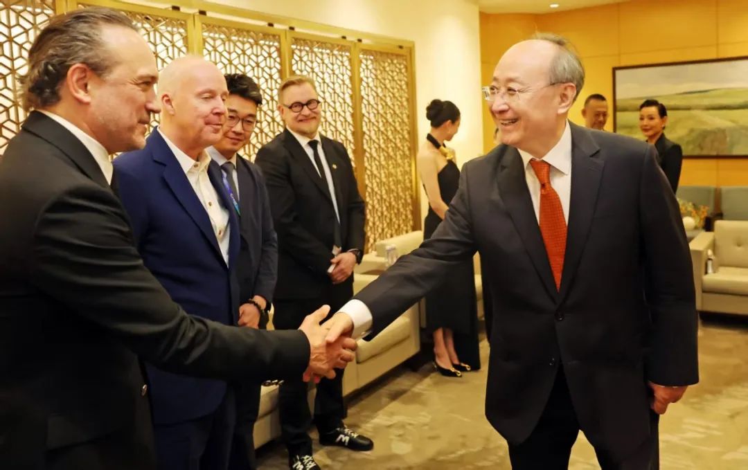 第十五届北京国际电影节开幕式盛大启幕 新质光影共融，致敬电影文明之光