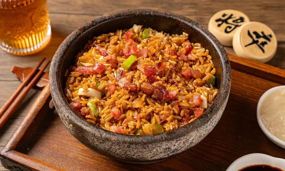 一口入魂！这碗港味捞饭，一做就是16年→