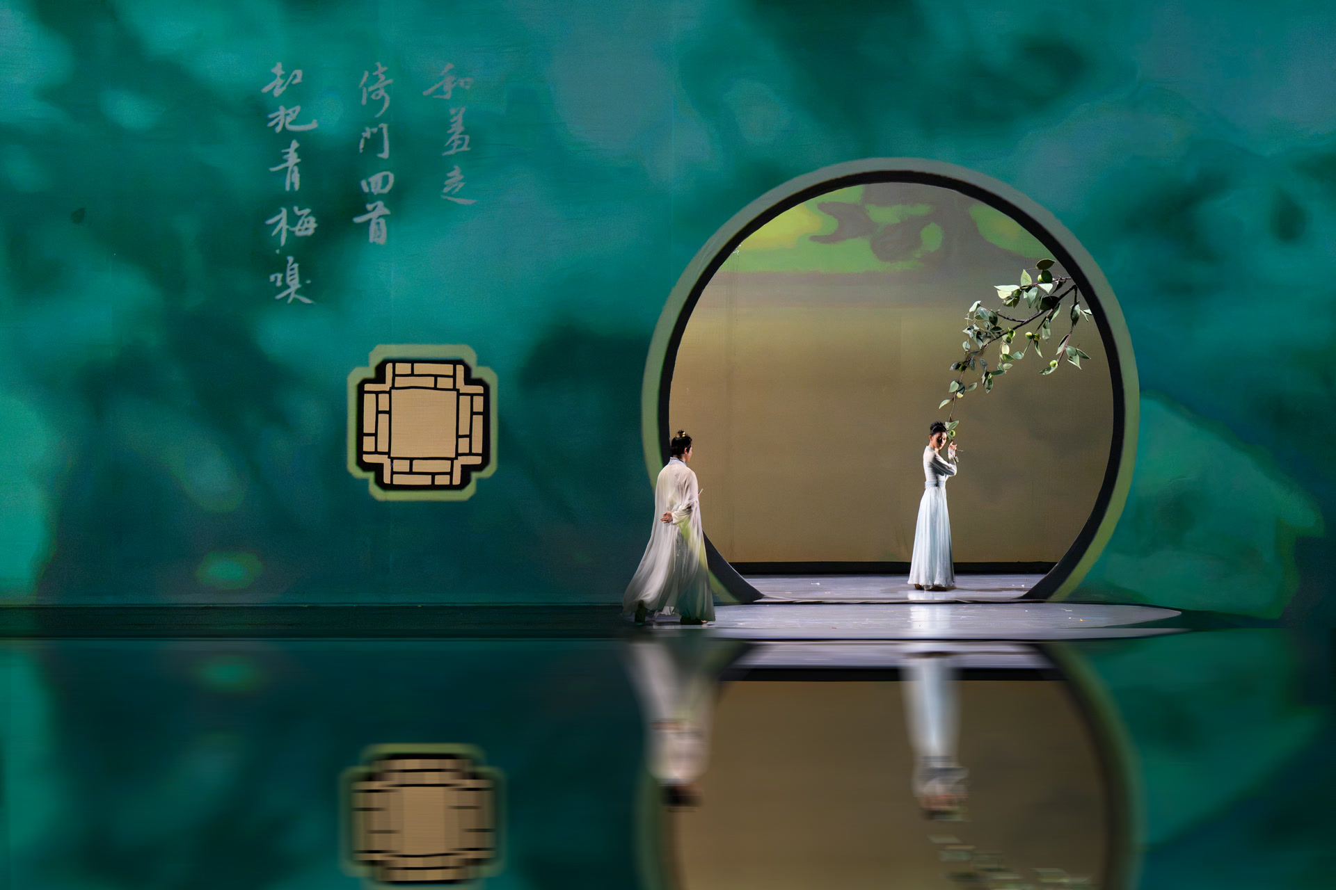 “演艺之都”的文化会客厅暑期广迎来客，到京城剧场看见古今交织的城市底蕴